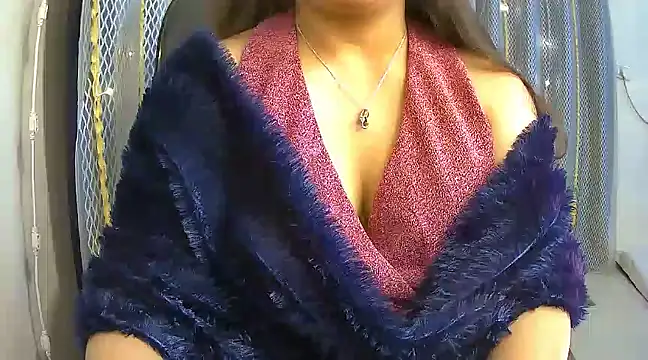 avav love online show from December 9, 3:22 pm