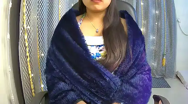 avav love online show from December 16, 2:27 pm