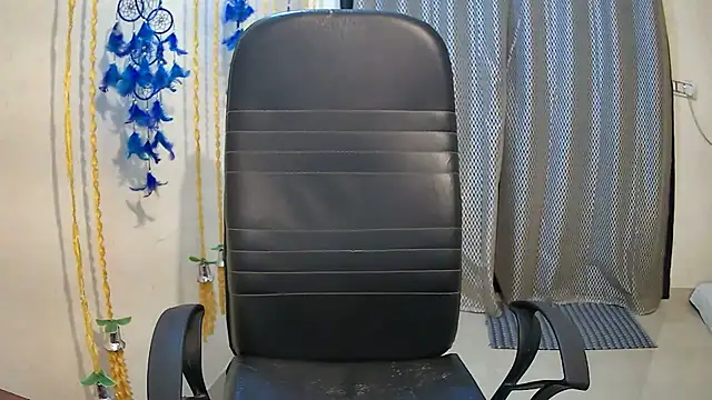 avav love online show from September 9, 11:21 am