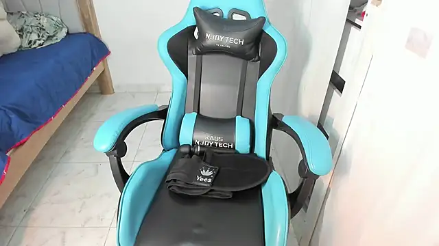 Lunastar02 online show from March 14, 12:40 pm