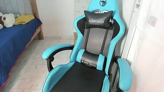 Lunastar02 online show from March 16, 1:27 pm