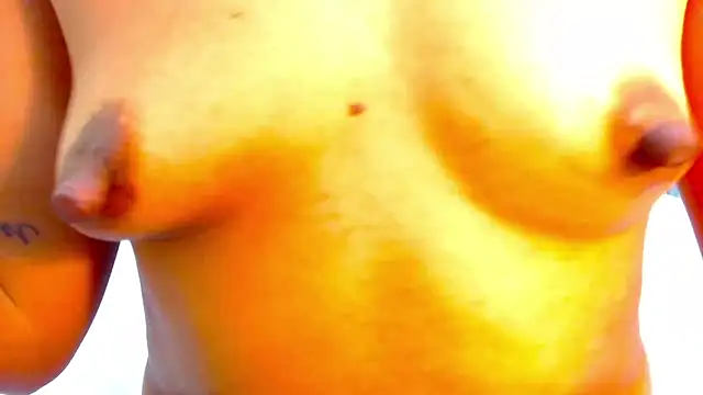 Amy Ronan online show from December 18, 9:18 pm