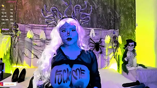 Snapshot of Sharik_Mackay chatting on October 29, 11:01 am Sharik Mackay online show from October 29, 11:01 am