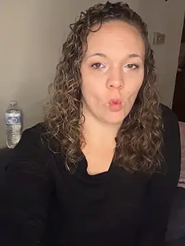 AuroraSummers online show from February 22, 1:00 am