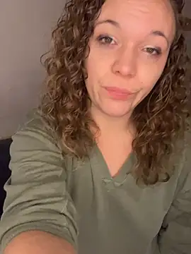 AuroraSummers online show from February 26, 4:36 am