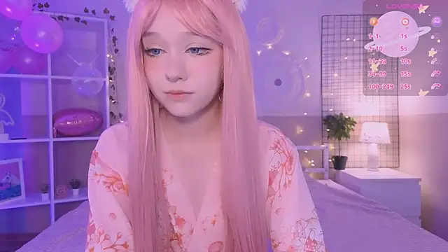 Snapshot of IrmaBell chatting on December 15, 8:58 pm IrmaBell online show from December 15, 8:58 pm