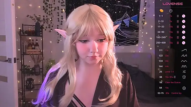 Snapshot of IrmaBell chatting on October 3, 10:18 pm IrmaBell online show from October 3, 10:18 pm