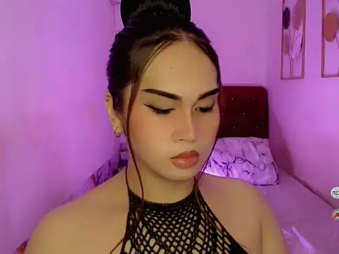 Snapshot of AlodiaOfCums chatting on October 30, 3:30 am AlodiaOfCums online show from October 30, 3:30 am