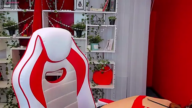 KateCloud online show from February 25, 6:09 pm