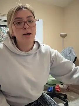 nativepumpkin95 online show from January 8, 1:11 am