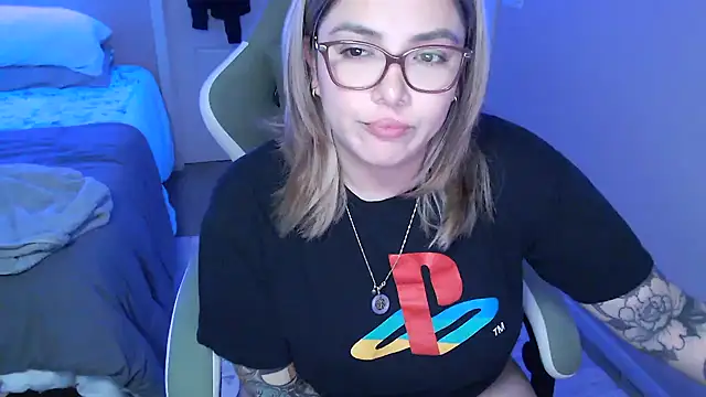 nativepumpkin95 online show from February 17, 1:58 am