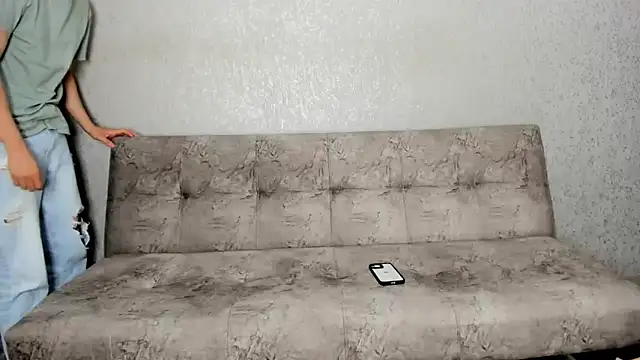 pelusos mens online show from March 18, 11:09 pm