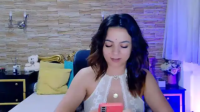 PlayfulElla online show from February 7, 6:56 pm