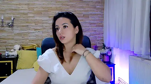 PlayfulElla online show from February 17, 12:05 pm