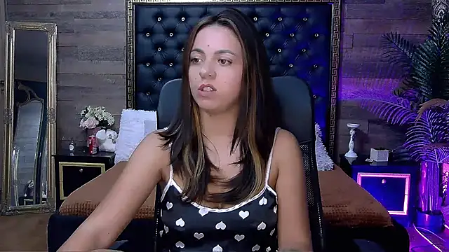 PlayfulElla online show from September 25, 9:35 am