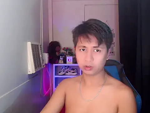 khael moreno online show from November 20, 3:50 am