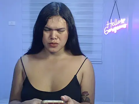 Snapshot of Miss_Ivanawolf chatting on December 13, 12:39 pm Miss Ivanawolf online show from December 13, 12:39 pm