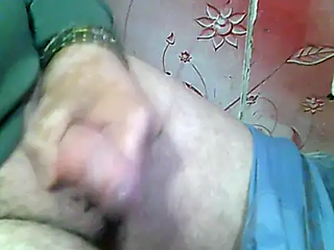 Snapshot of two_colour_cock chatting on January 26, 11:39 am two colour cock online show from January 26, 11:39 am