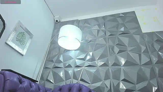 karlyn angels online show from December 20, 12:30 am