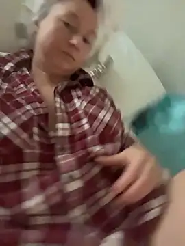 Snapshot of Vivian_MayXxX chatting on November 16, 6:02 pm Vivian MayXxX online show from November 16, 6:02 pm