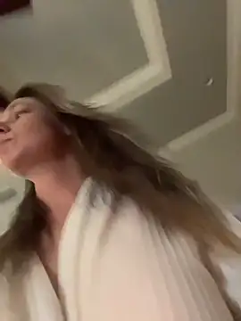 Snapshot of Vivian_MayXxX chatting on November 21, 8:51 pm Vivian MayXxX online show from November 21, 8:51 pm