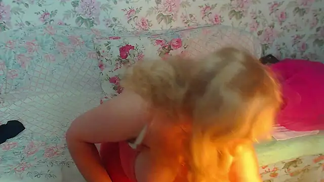 BustyDonnaSexyy online show from March 1, 11:28 am