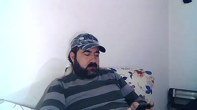 Snapshot of ZYXEL353 chatting on January 28, 8:15 pm ZYXEL353 online show from January 28, 8:15 pm