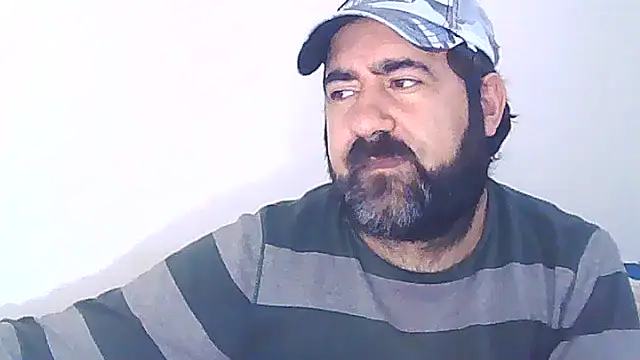 Snapshot of ZYXEL353 chatting on February 7, 1:58 am ZYXEL353 online show from February 7, 1:58 am