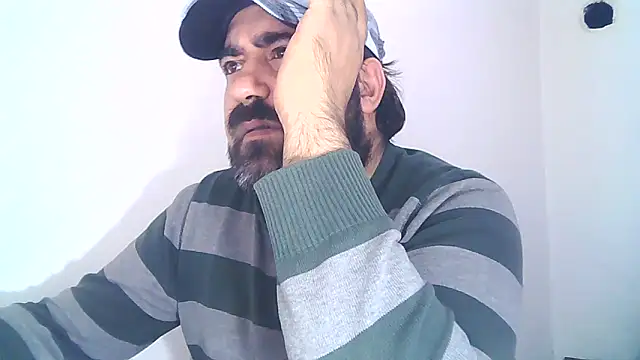 Snapshot of ZYXEL353 chatting on February 7, 8:20 pm ZYXEL353 online show from February 7, 8:20 pm