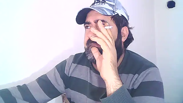 Snapshot of ZYXEL353 chatting on February 7, 11:24 pm ZYXEL353 online show from February 7, 11:24 pm