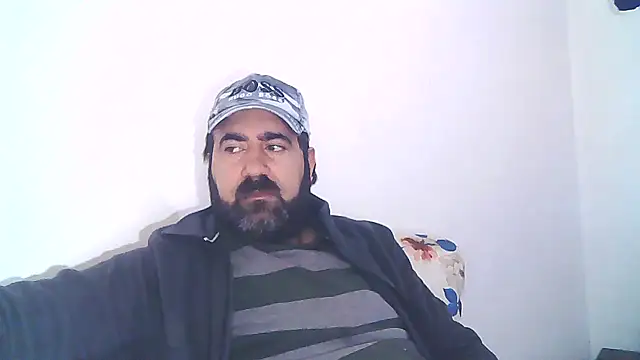 Snapshot of ZYXEL353 chatting on February 8, 9:57 pm ZYXEL353 online show from February 8, 9:57 pm