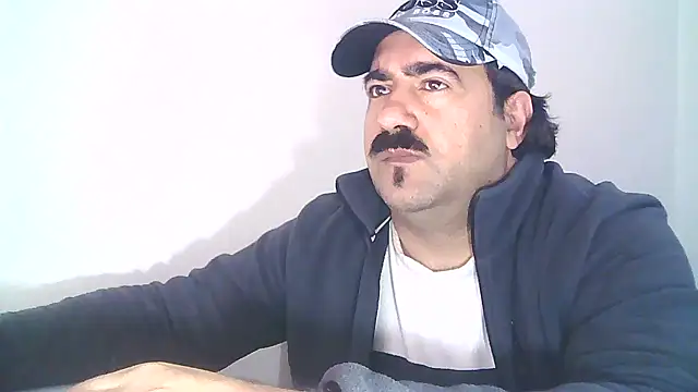 Snapshot of ZYXEL353 chatting on February 15, 3:28 pm ZYXEL353 online show from February 15, 3:28 pm