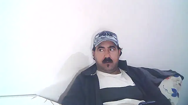 Snapshot of ZYXEL353 chatting on February 16, 4:42 pm ZYXEL353 online show from February 16, 4:42 pm