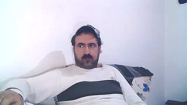 Snapshot of ZYXEL353 chatting on February 22, 5:34 am ZYXEL353 online show from February 22, 5:34 am