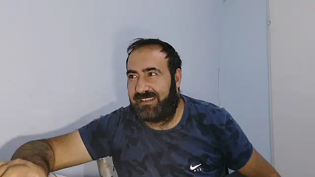 Snapshot of ZYXEL353 chatting on October 31, 1:50 am ZYXEL353 online show from October 31, 1:50 am