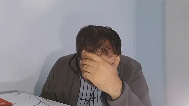 Snapshot of ZYXEL353 chatting on November 3, 11:55 am ZYXEL353 online show from November 3, 11:55 am