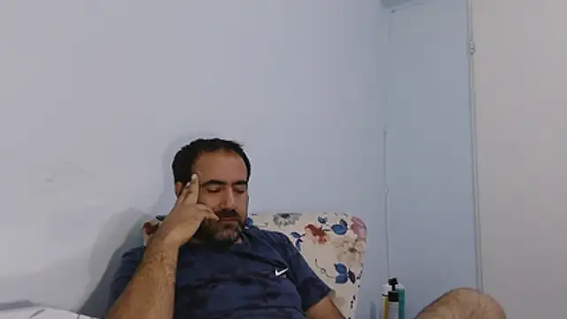 Snapshot of ZYXEL353 chatting on November 14, 1:48 am ZYXEL353 online show from November 14, 1:48 am