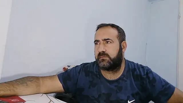 Snapshot of ZYXEL353 chatting on November 26, 11:28 pm ZYXEL353 online show from November 26, 11:28 pm