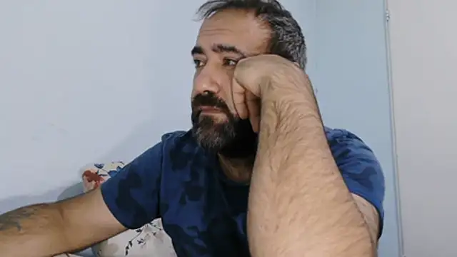 Snapshot of ZYXEL353 chatting on December 14, 6:23 pm ZYXEL353 online show from December 14, 6:23 pm