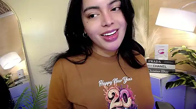 HotstuffCherrySummer online show from January 1, 12:11 pm