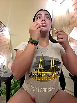 HotstuffCherrySummer online show from September 18, 6:59 am