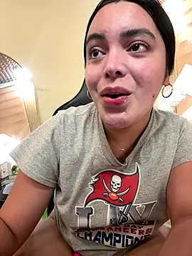 HotstuffCherrySummer online show from October 11, 8:46 am