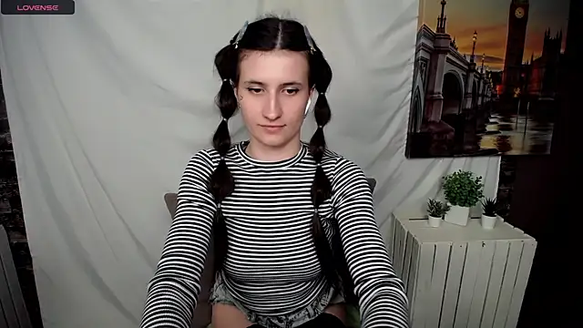 MaryEm976 online show from March 16, 12:00 pm