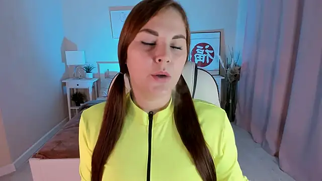 Ellis Foxy online show from January 31, 9:05 pm