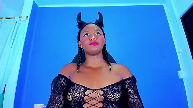 MAILYN ER online show from January 15, 8:05 pm