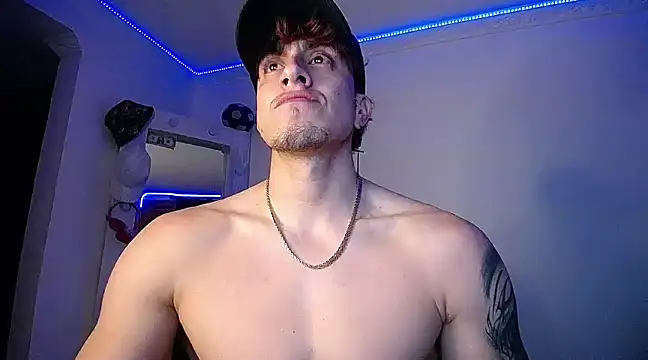 strongboy  online show from December 30, 2:42 am