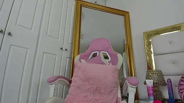 KendalStallyon online show from March 5, 4:24 pm