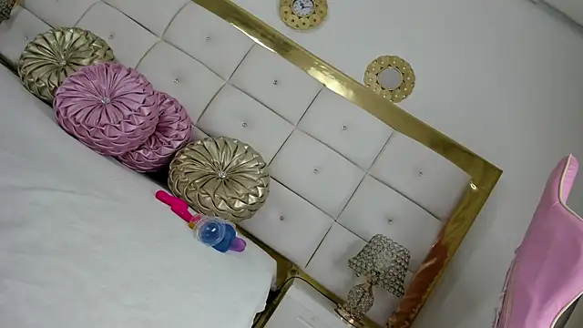 KendalStallyon online show from March 6, 1:57 pm