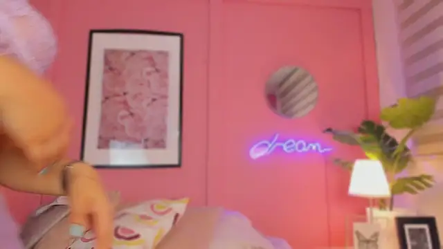 SoySaraa online show from March 14, 8:21 am