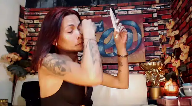 juicyCOCKeva online show from January 28, 5:54 am